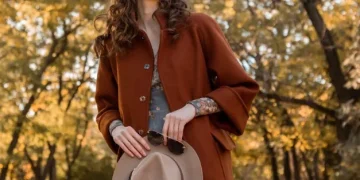 How to Stay Stylish and Warm During Fall’s Chill