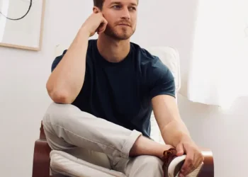 How to Look Stylish on a Budget: Practical Fashion Tips for Men