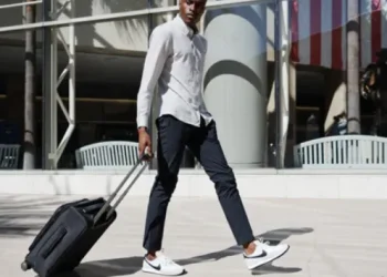 Smart Travel Style Tips for Men