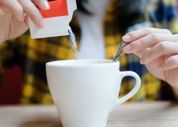 The Bitter Side of Artificial Sweeteners: What They Really Do to Your Blood Sugar