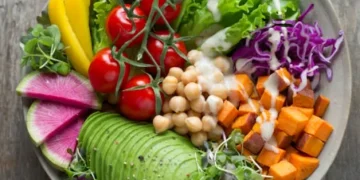 The Vegan Lifestyle: A Comprehensive Guide to Going Vegan