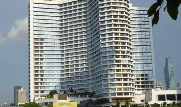 Riverside Luxury: My Stay at the Royal Orchid Sheraton Bangkok