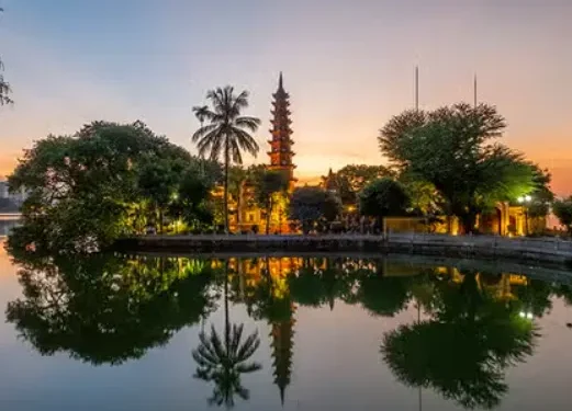 A Complete Guide to Exploring Hanoi: Where to Stay and What to See