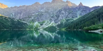 A Scenic Hike to Morskie Oko: Poland’s Alpine Gem