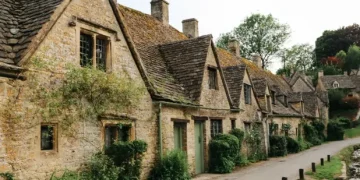 8 Must-Do Day Trips from London