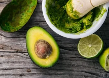 9 Foods to Improve Your Digestion Naturally